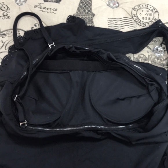 Bloom One-Shoulder One-Piece Maternity Swimsuit - Picture 7 of 9